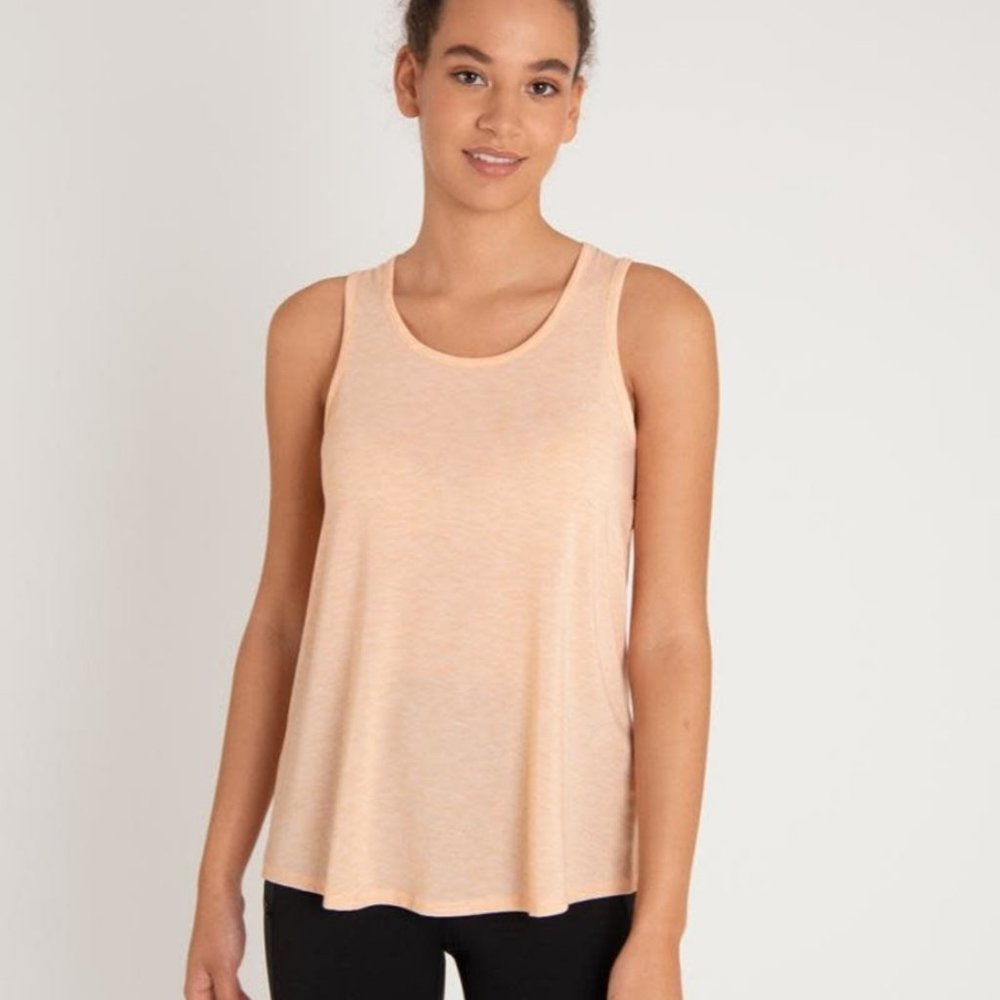 Sherpa Adventure Gear Asha Tank NWT - Lapsi Orange - L